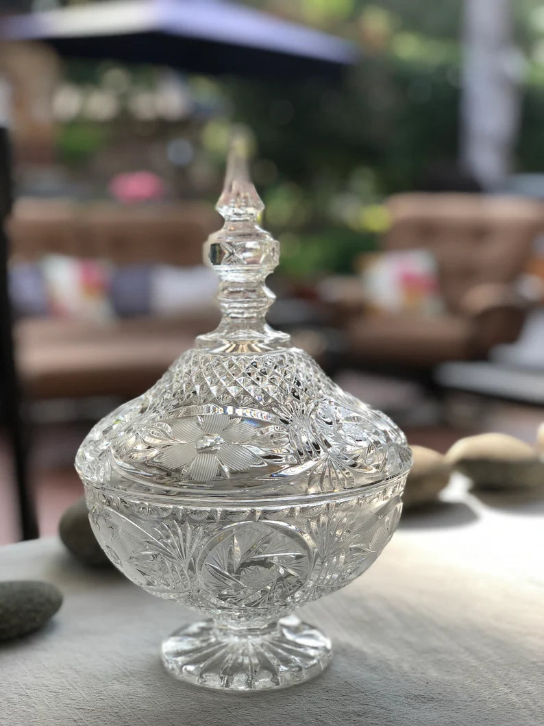 Beautiful Vintage American Brilliant Cut Crystal Pedestal Candy Dish Bowl Lid with Finnial ABCG 11”